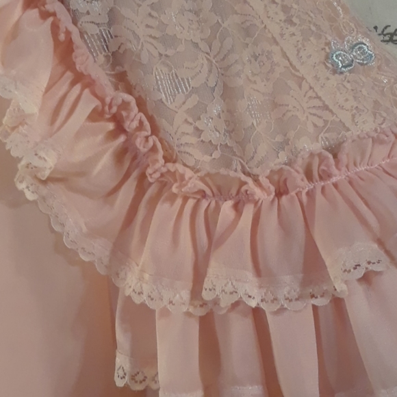 Vintage Intimates Sleepwear Vintage Frilly Dressing Gown Poshmark Vintage Intimates Sleepwear Vintage Frilly Dressing Gown Poshmark